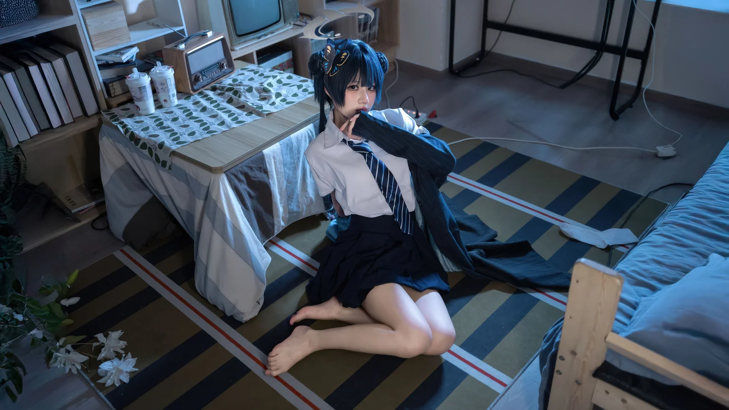清水凪 - No.001 蔚蓝档案·龙华妃咲 JK [52P-526MB] tg@simisebaisi 【丝足阁】049.webp